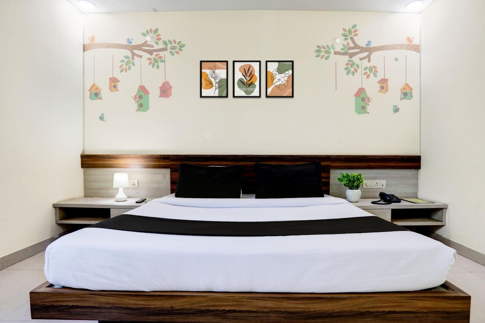 Super Townhouse Hoshangabad Road Near Aashima Mall Samarda Kaliasot Exterior photo